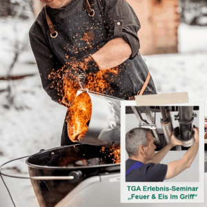 Auf dem Bild ist eine Person zu sehen, welche heiße Kohlen in einen Grill schüttet. Der Hintergrund ist verschneit. Fachwissen und Genuss in einem Event – das TGA Erlebnis-Seminar 2025 „Feuer & Eis im Griff“ kombiniert ein praxisorientiertes Brandschutzseminar mit einem außergewöhnlichen Grillkurs in winterlicher Atmosphäre. 
