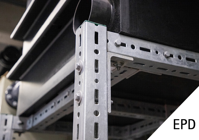 Walraven Maxx ist ein komplettes und zugleich vielseitiges Trägersystem, das speziell für schwere sowie tragende Rahmen entwickelt wurde. Die Profile sind in verschiedenen Abmessungen erhältlich, ergänzt durch ein umfangreiches Zubehörprogramm, das maximale Flexibilität für jedes einzelne Projekt ermöglicht.