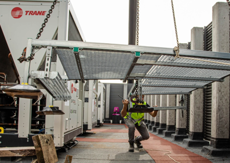 Prefabricated-roof-walkways-for-a-hospital-in-Poznań-1
