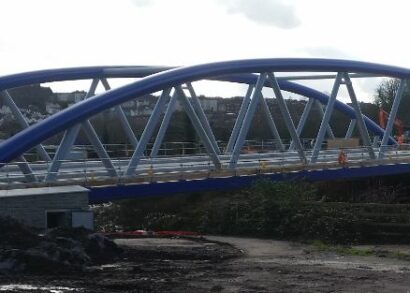 Heavy duty pipe supports – a versatile solution for complex bridge installation