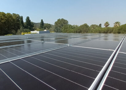 Make the installation of 219 solar panels on a complex roof look easy