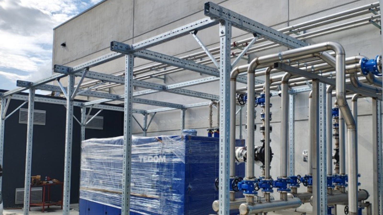 Heavy-duty-support-frames-for-elevated-hvac-installations-1