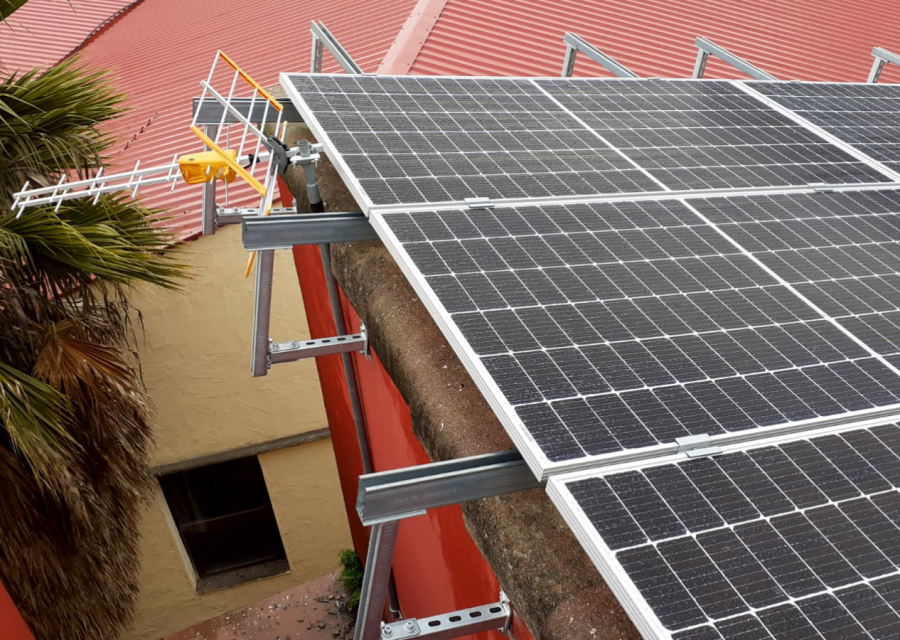 Solar-panel-installation-without-roof-perforation-1