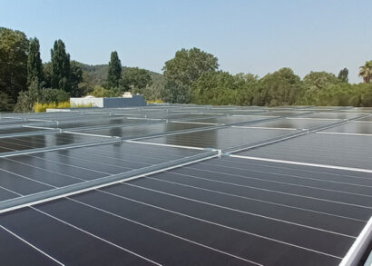 Adattamento di pannelli solari su un tetto complesso