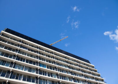 Installazione rapida del fissaggio solare per 130 appartamenti