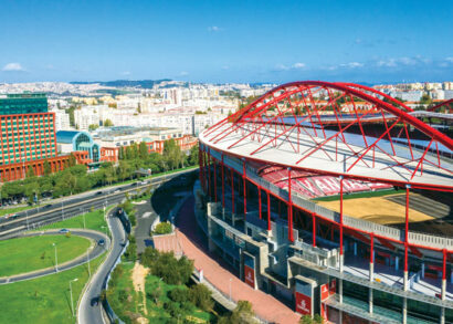 Verbetering van het leidingsysteem van een Europees voetbalstadion