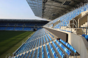 22.500 Zuschauer finden im energieeffizient und umweltfreundlich konzipierten Stadion der höchsten UEFA-Kategorie Platz.