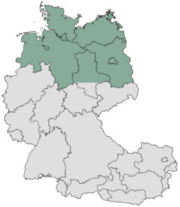 Skizze der deutschen Bundesländer in Grau mit grün markierten im Norden